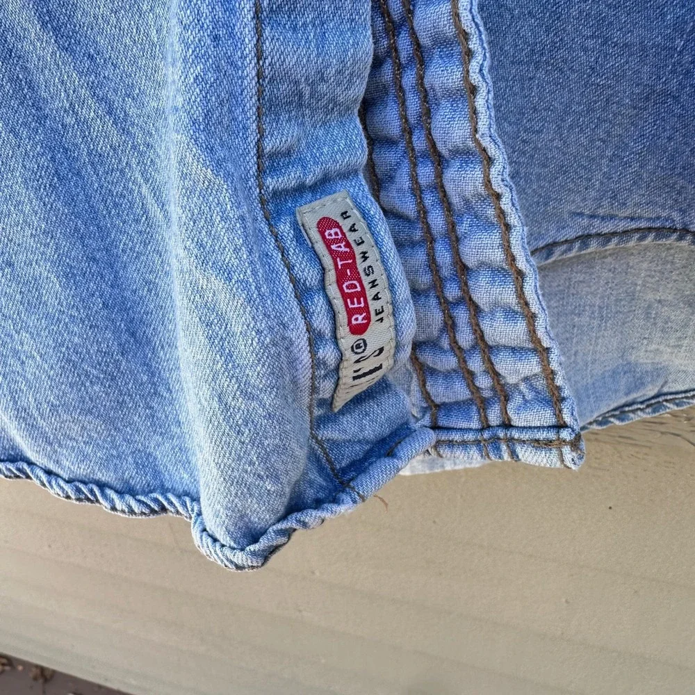 Vintage Levis Red Tab Jeans Denim Button Down Shirt Light Wash 60560-1315 XL